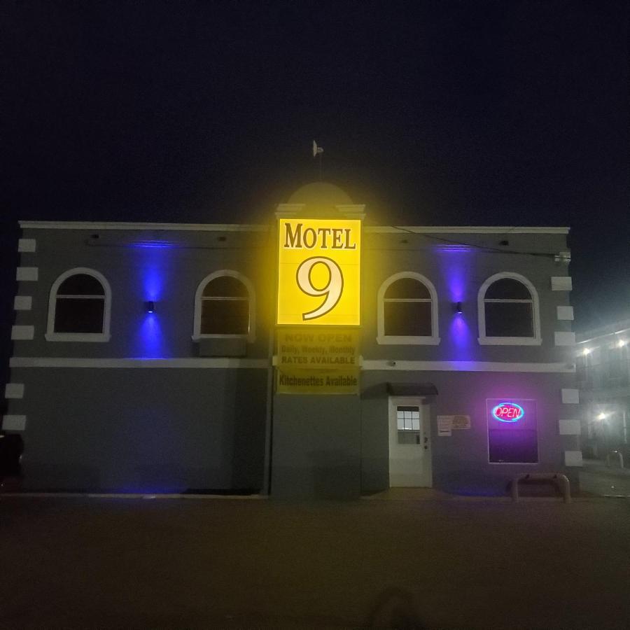 Motel 9 Laredo Zewnętrze zdjęcie